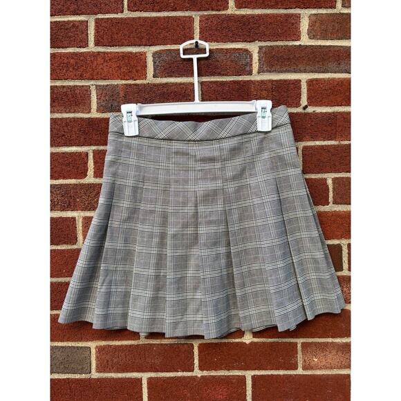 Uniqlo Dresses & Skirts - UNIQLO Gray Plaid Pleated Mini Skirt Women’s Small Preppy Tennis Schoolgirl